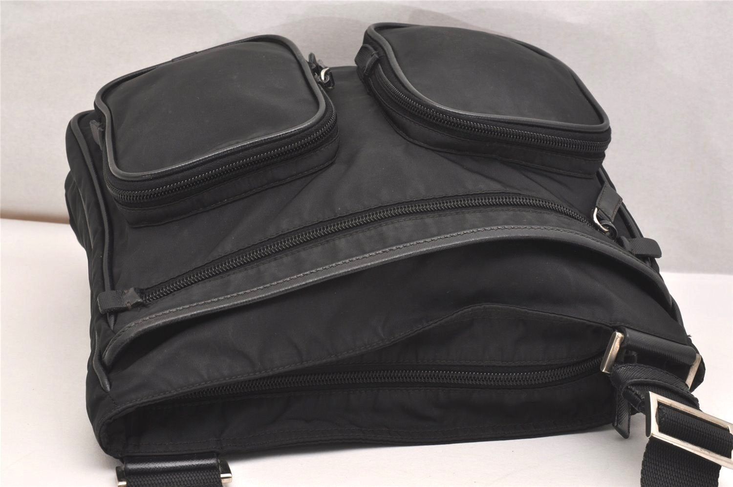 Authentic PRADA Nylon Tessuto Leather Shoulder Cross Body Bag Purse Black 2602J