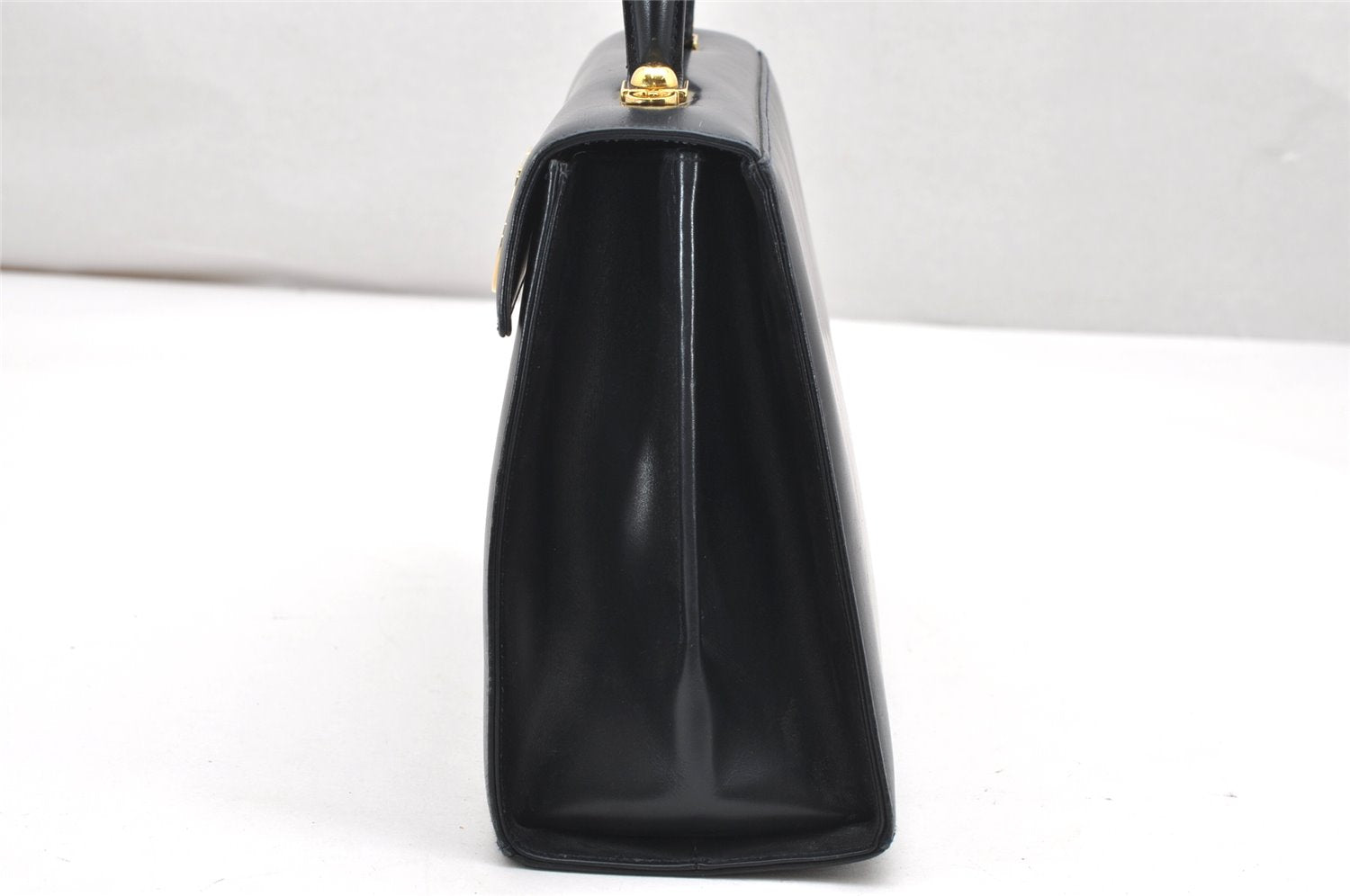 Authentic Salvatore Ferragamo Gancini Leather 2Way Shoulder Hand Bag Navy 2604K