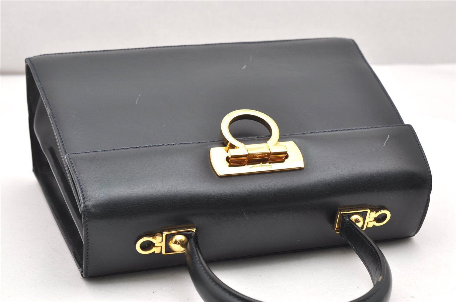 Authentic Salvatore Ferragamo Gancini Leather 2Way Shoulder Hand Bag Navy 2604K