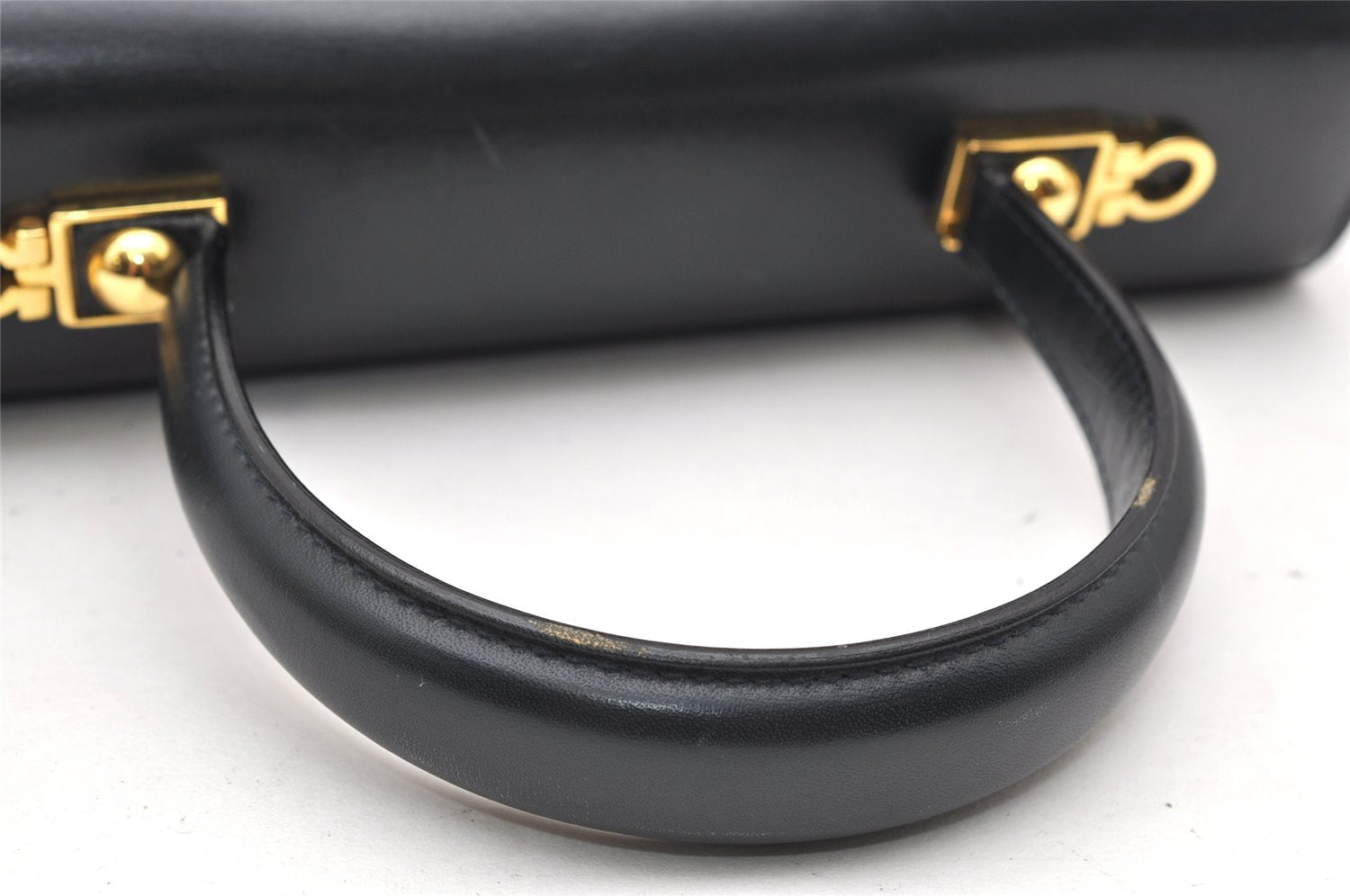 Authentic Salvatore Ferragamo Gancini Leather 2Way Shoulder Hand Bag Navy 2604K