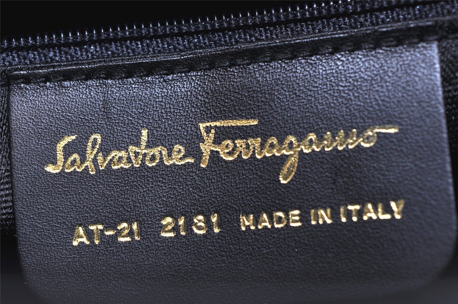 Authentic Salvatore Ferragamo Gancini Leather 2Way Shoulder Hand Bag Navy 2604K