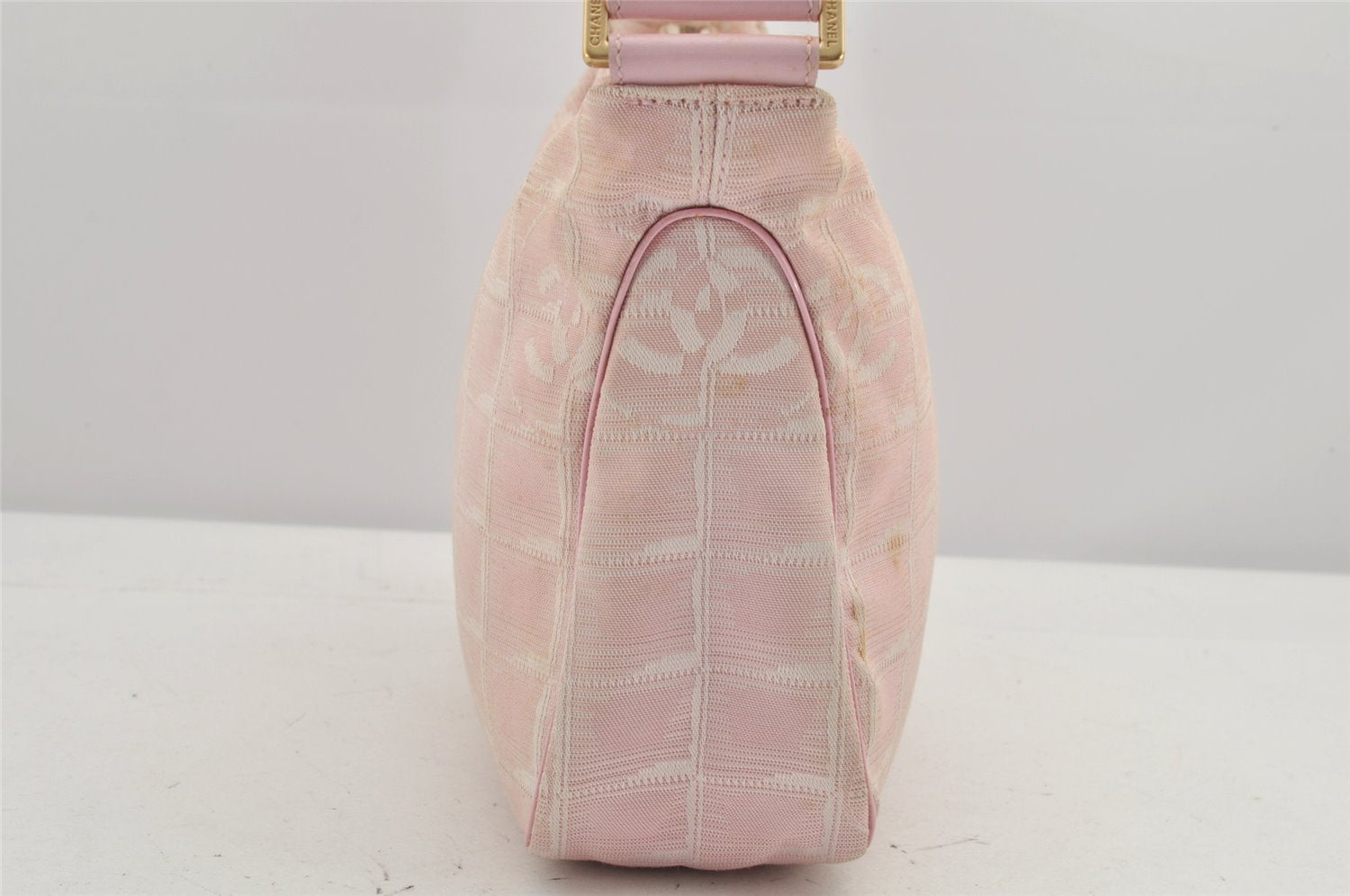 Authentic CHANEL New Travel Line Shoulder Hand Bag Nylon Leather Pink 2605K