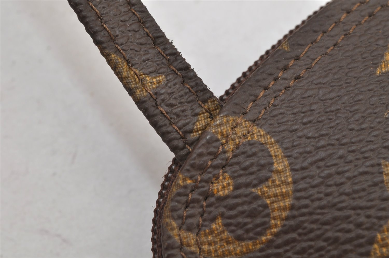 Auth Louis Vuitton Monogram Pochette Secret Shoulder Bag Pouch Old Model 2606K