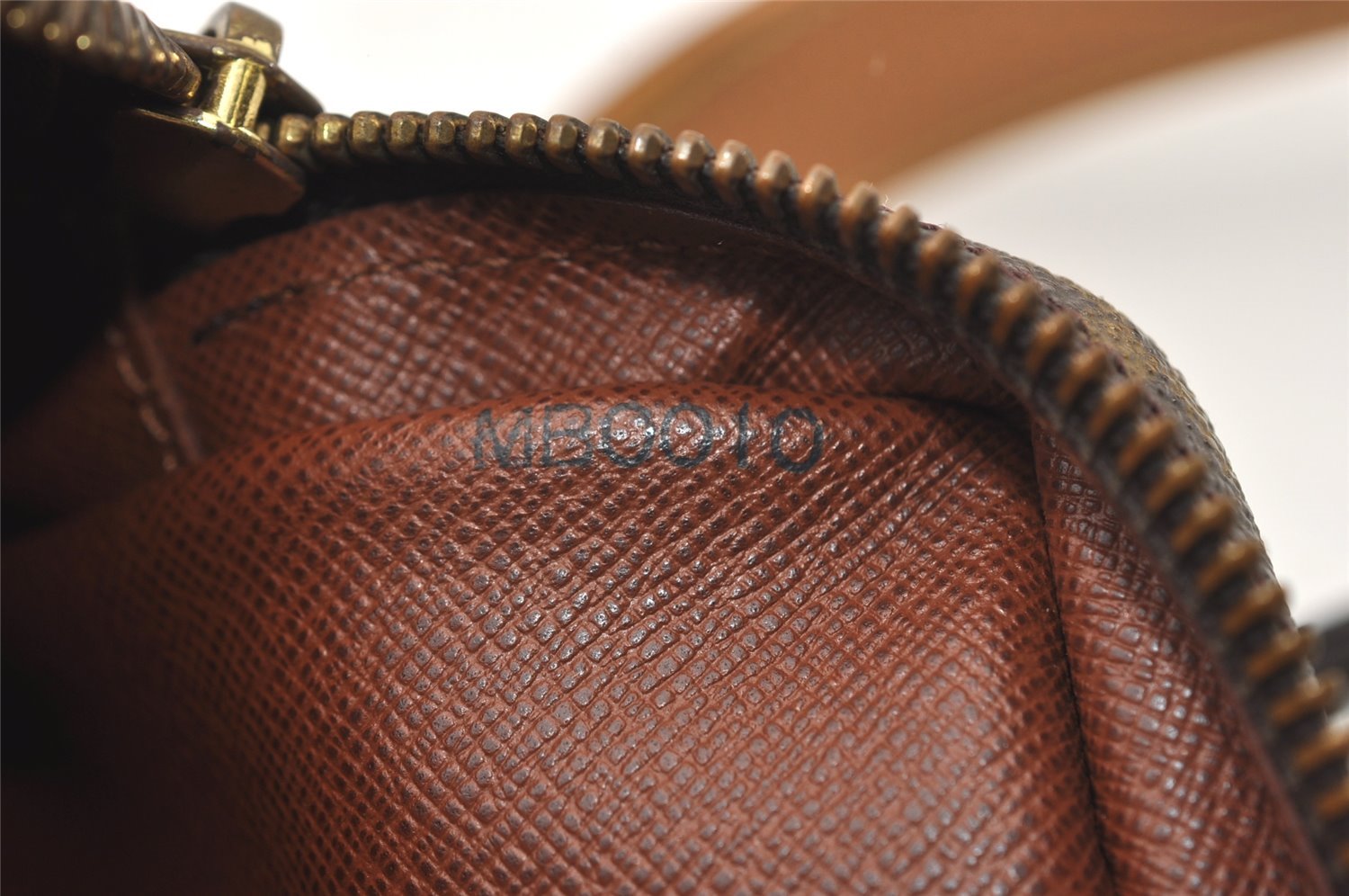 Auth Louis Vuitton Monogram Marly Bandouliere Shoulder Cross Bag M51828 LV 2611J