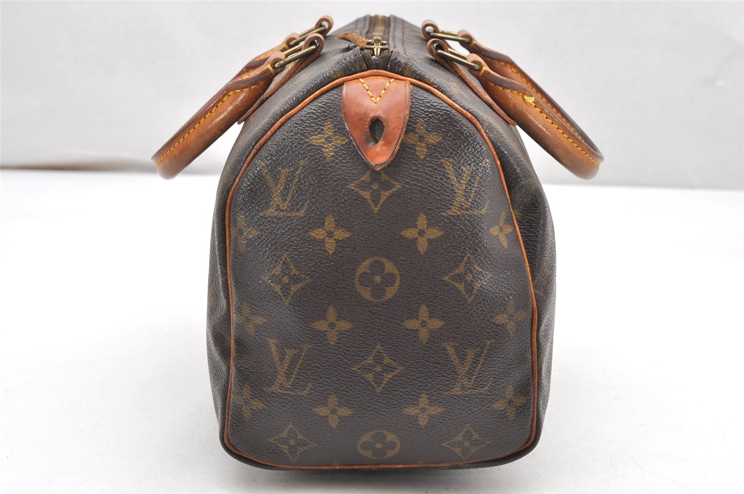 Authentic Louis Vuitton Monogram Speedy 25 Boston Hand Bag M41528 LV 2611K