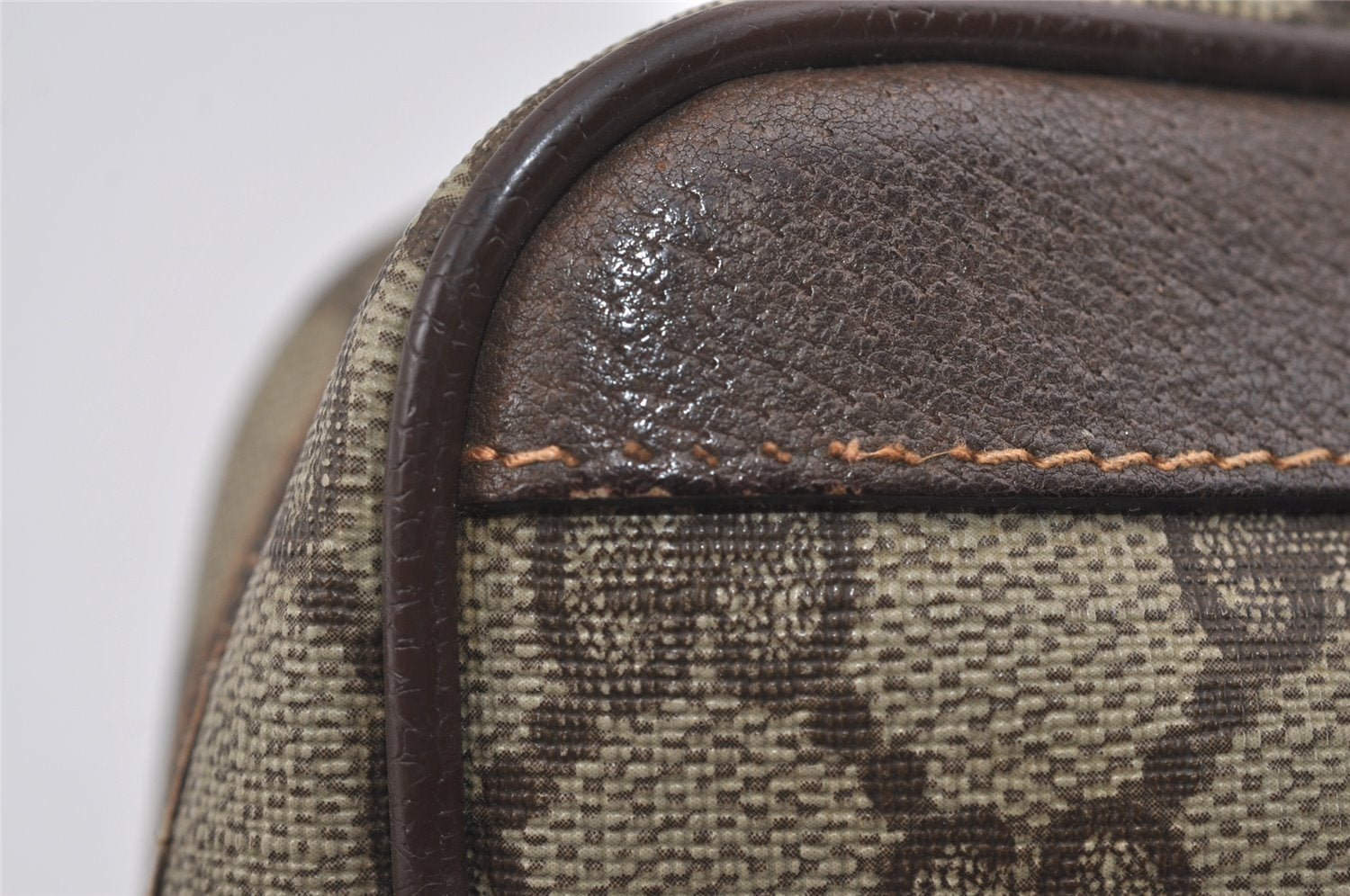 Authentic GUCCI Vintage Clutch Hand Bag Purse GG PVC Leather Brown 2612I