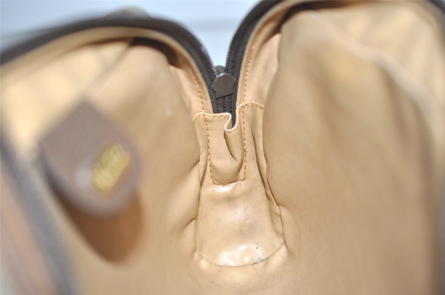 Authentic GUCCI Vintage Clutch Hand Bag Purse GG PVC Leather Brown 2612I