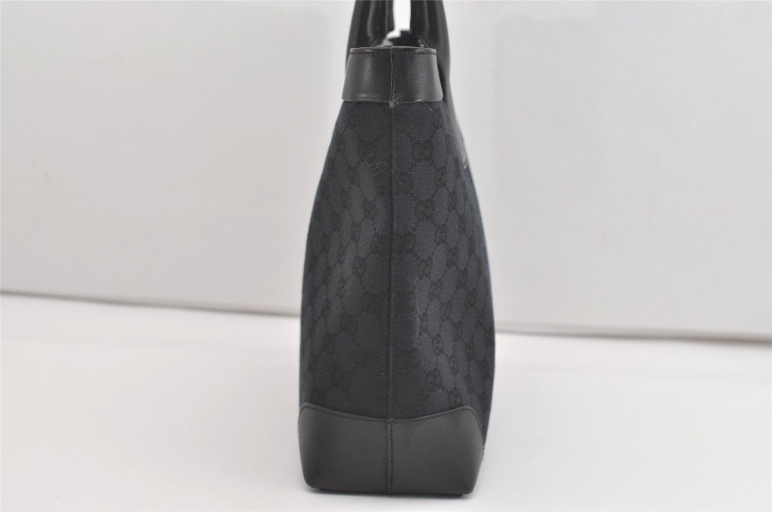 Authentic GUCCI Vintage Shoulder Tote Bag GG Canvas Leather 0021119 Black 2613J