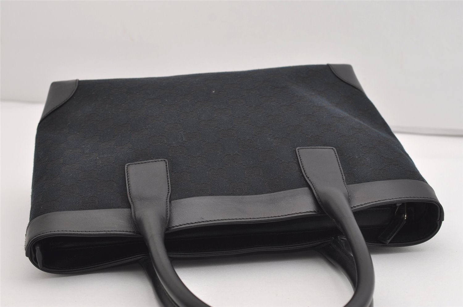 Authentic GUCCI Vintage Shoulder Tote Bag GG Canvas Leather 0021119 Black 2613J