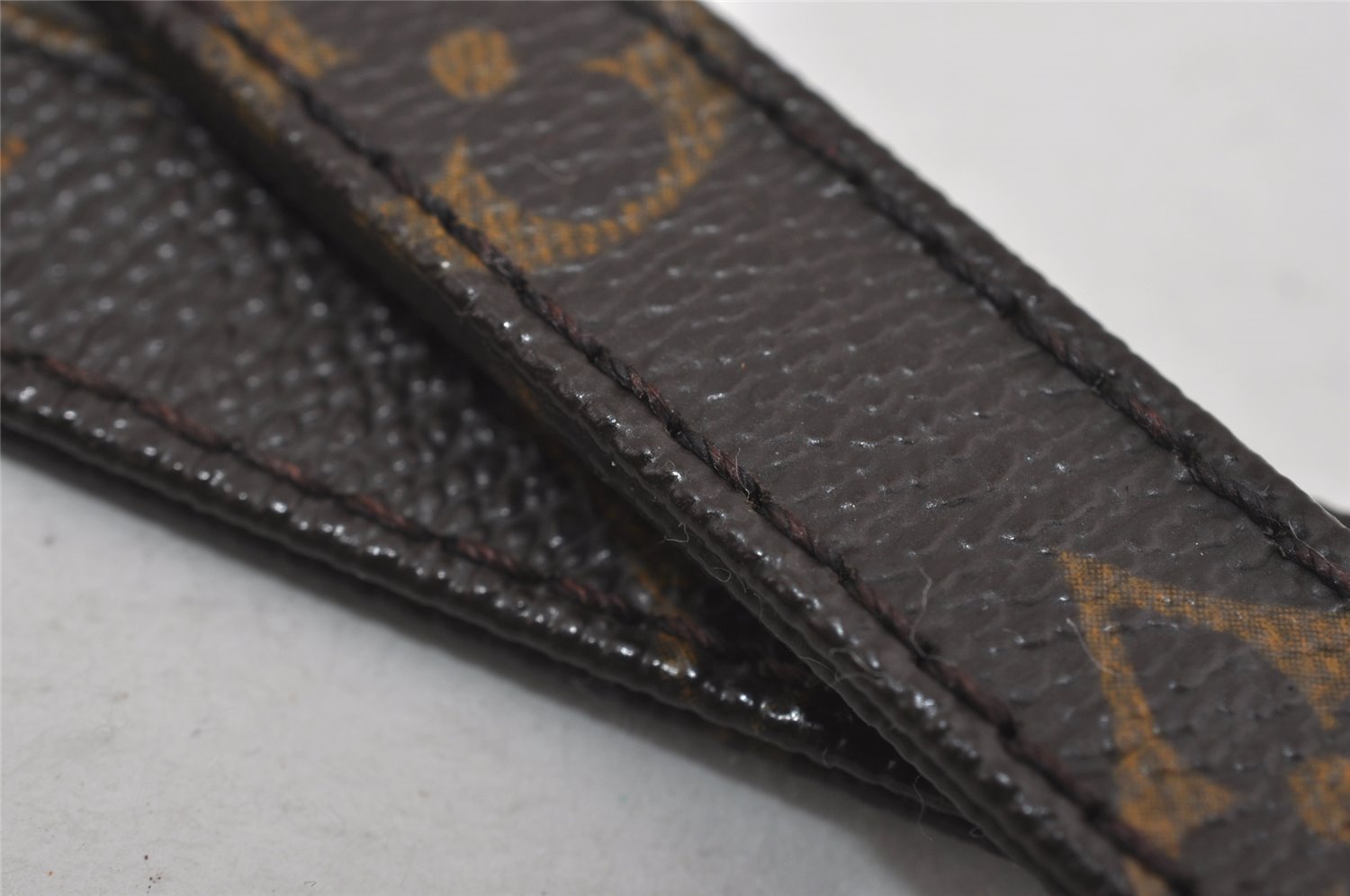 Authentic Louis Vuitton Monogram Shoulder Strap 47.6