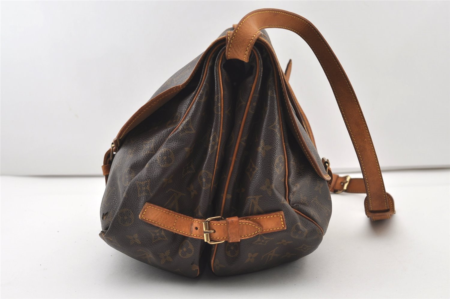 Authentic Louis Vuitton Monogram Saumur 35 Shoulder Cross Bag M42254 LV 2623J