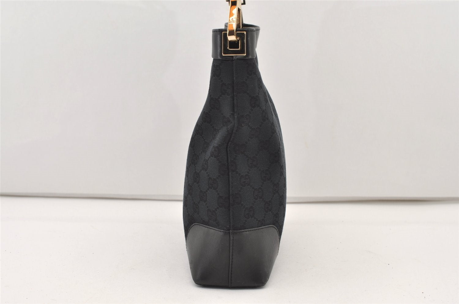 Authentic GUCCI Vintage Shoulder Bag Purse GG Canvas Leather 0014231 Black 2624J