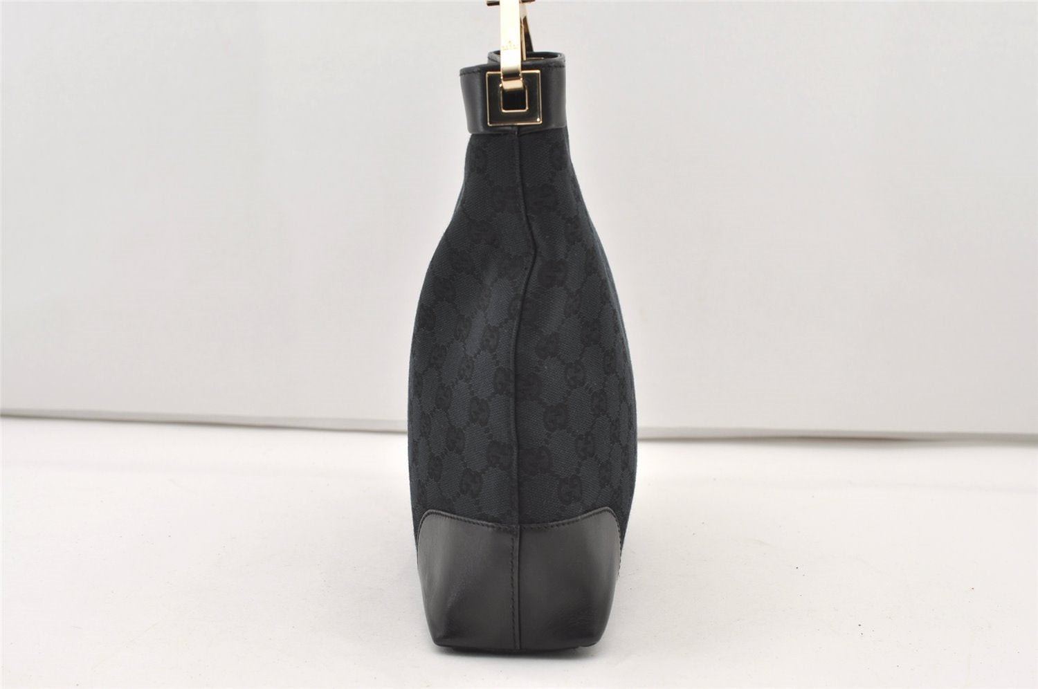 Authentic GUCCI Vintage Shoulder Bag Purse GG Canvas Leather 0014231 Black 2624J