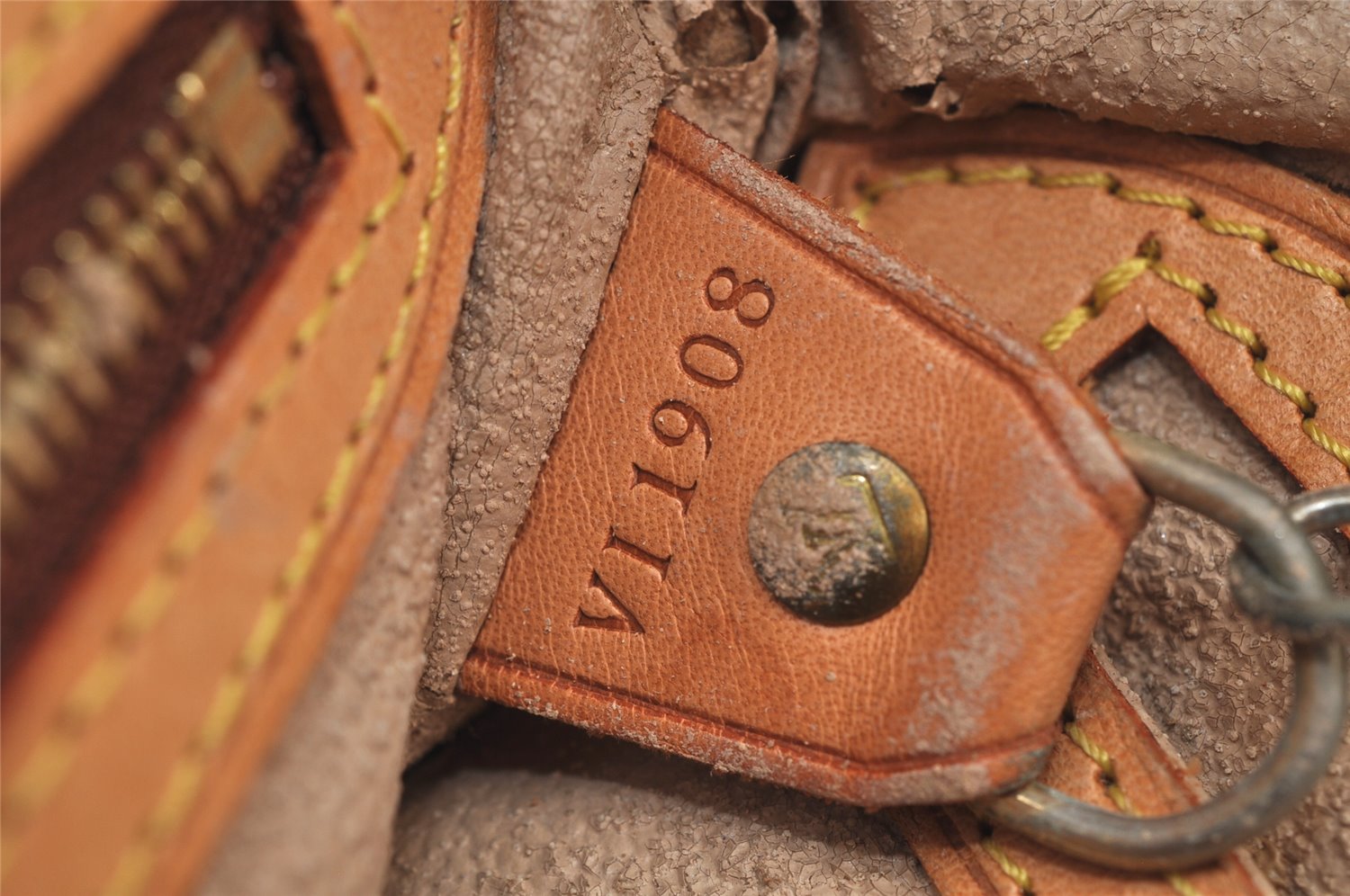 Authentic Louis Vuitton Monogram Bucket PM Shoulder Tote Bag M42238 Junk 2626K