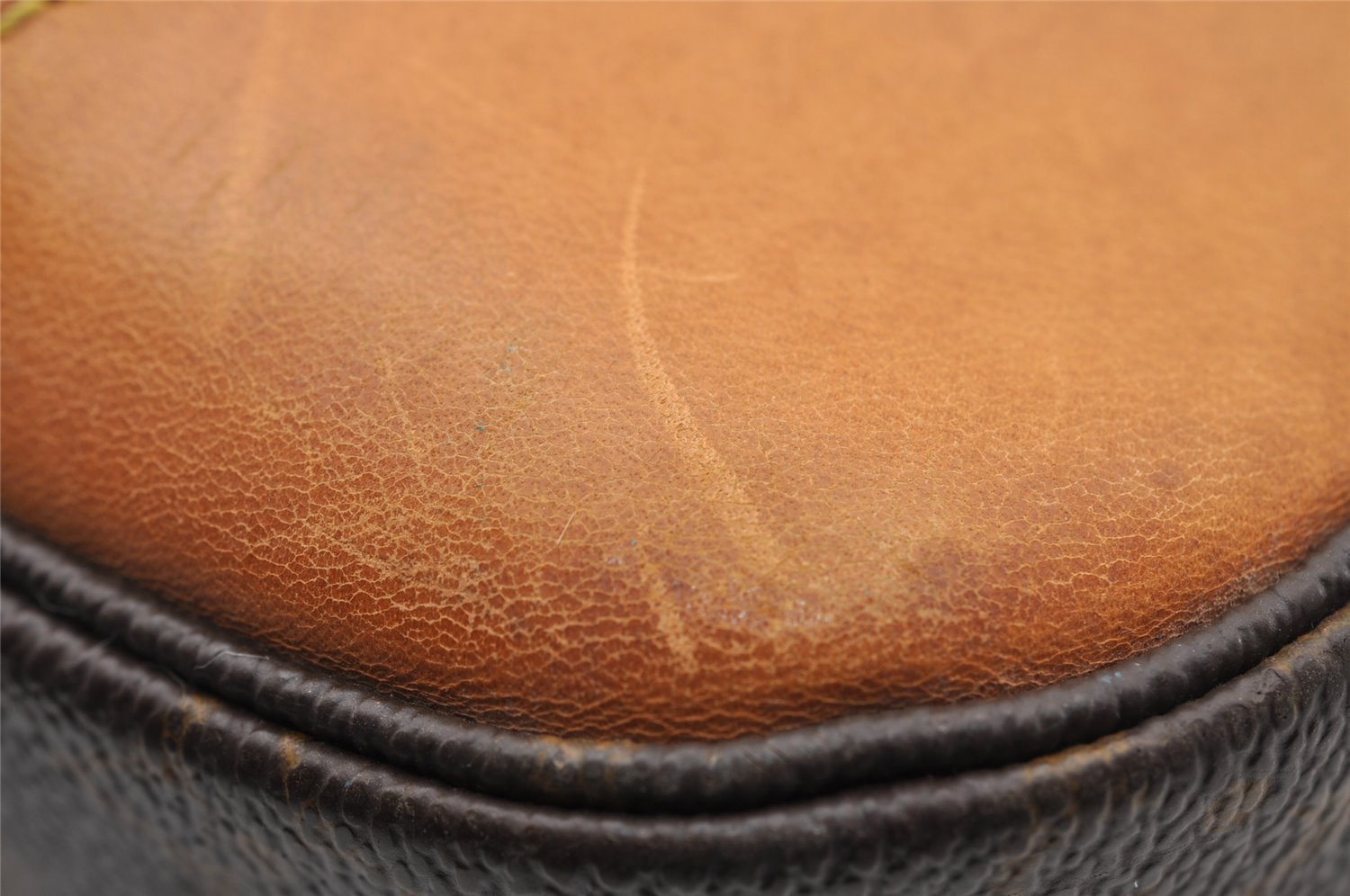 Authentic Louis Vuitton Monogram Boulogne 30 Shoulder Cross Bag M52165 LV 2629I