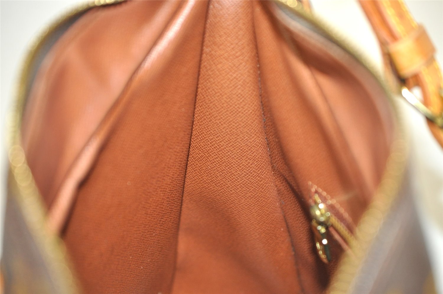 Authentic Louis Vuitton Monogram Boulogne 30 Shoulder Cross Bag M52165 LV 2629I