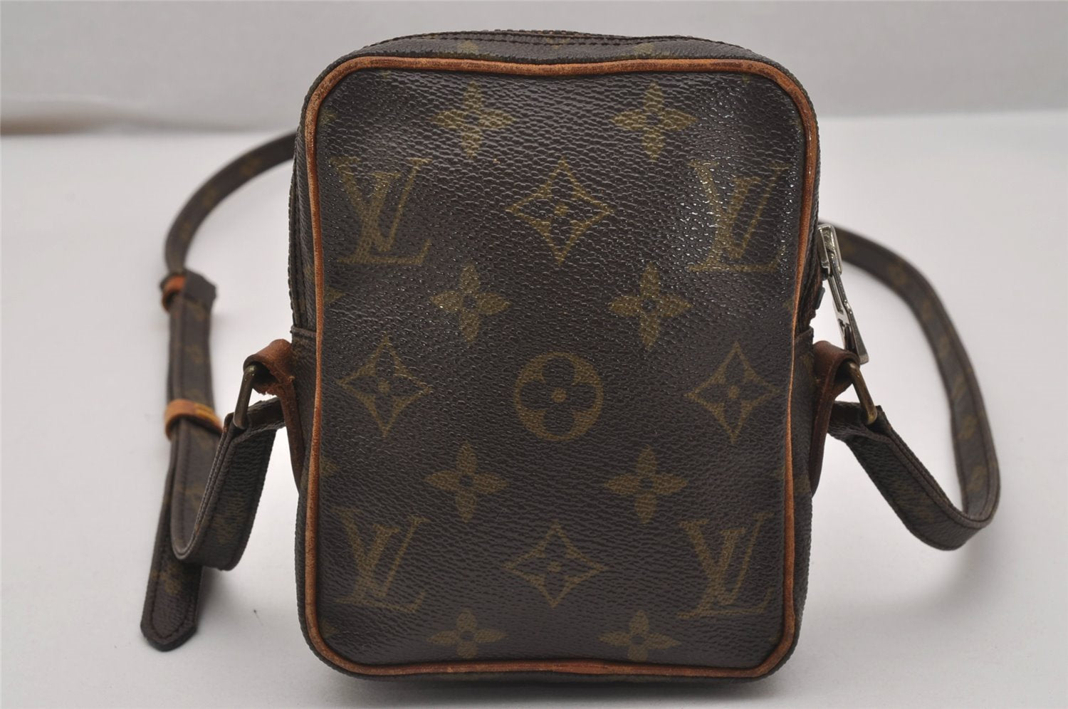 Auth Louis Vuitton Monogram Mini Poche Danube Shoulder Cross Bag M45268 LV 2629J