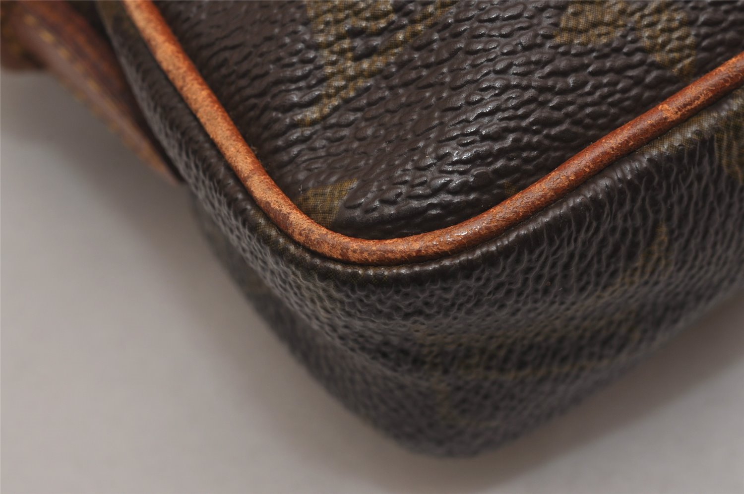 Auth Louis Vuitton Monogram Mini Poche Danube Shoulder Cross Bag M45268 LV 2629J