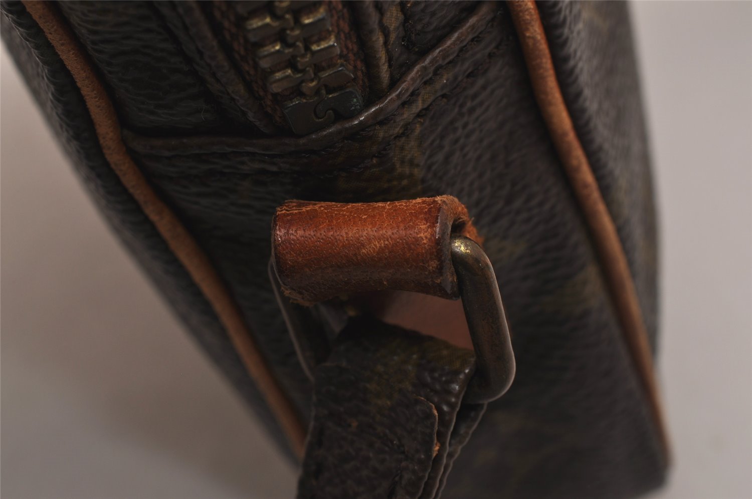 Auth Louis Vuitton Monogram Mini Poche Danube Shoulder Cross Bag M45268 LV 2629J