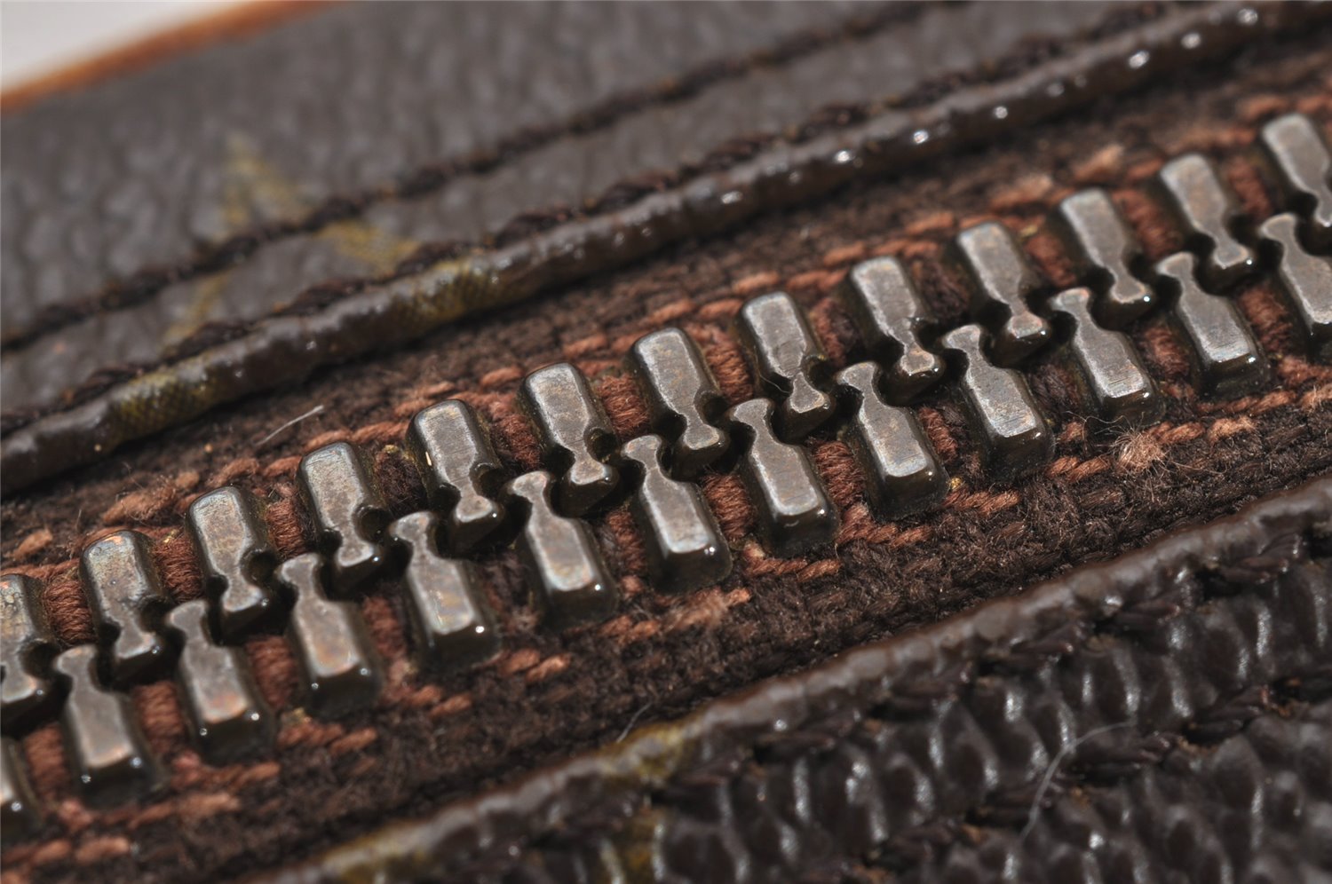 Auth Louis Vuitton Monogram Mini Poche Danube Shoulder Cross Bag M45268 LV 2629J