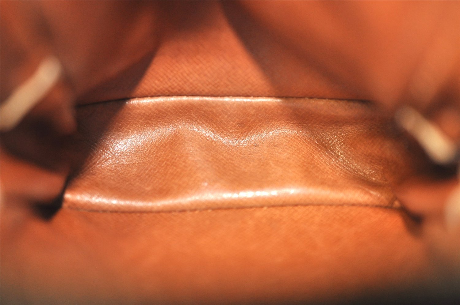 Auth Louis Vuitton Monogram Mini Poche Danube Shoulder Cross Bag M45268 LV 2629J