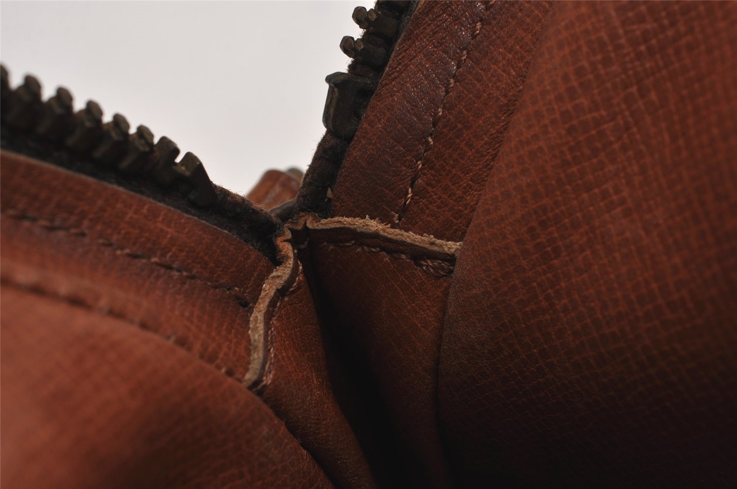 Auth Louis Vuitton Monogram Mini Poche Danube Shoulder Cross Bag M45268 LV 2629J