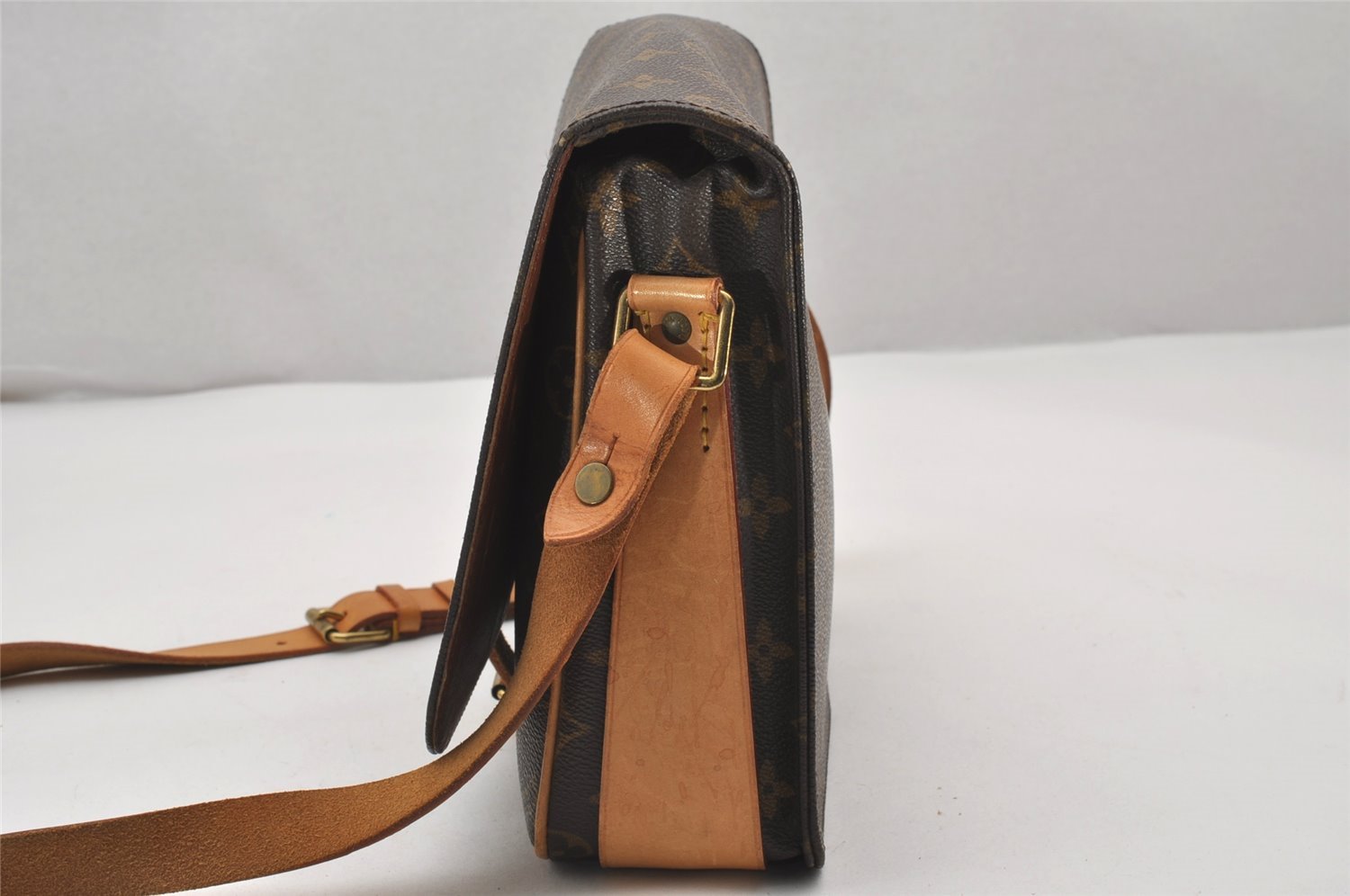 Authentic Louis Vuitton Monogram Cartouchiere GM M51252 Shoulder Cross Bag 2630J