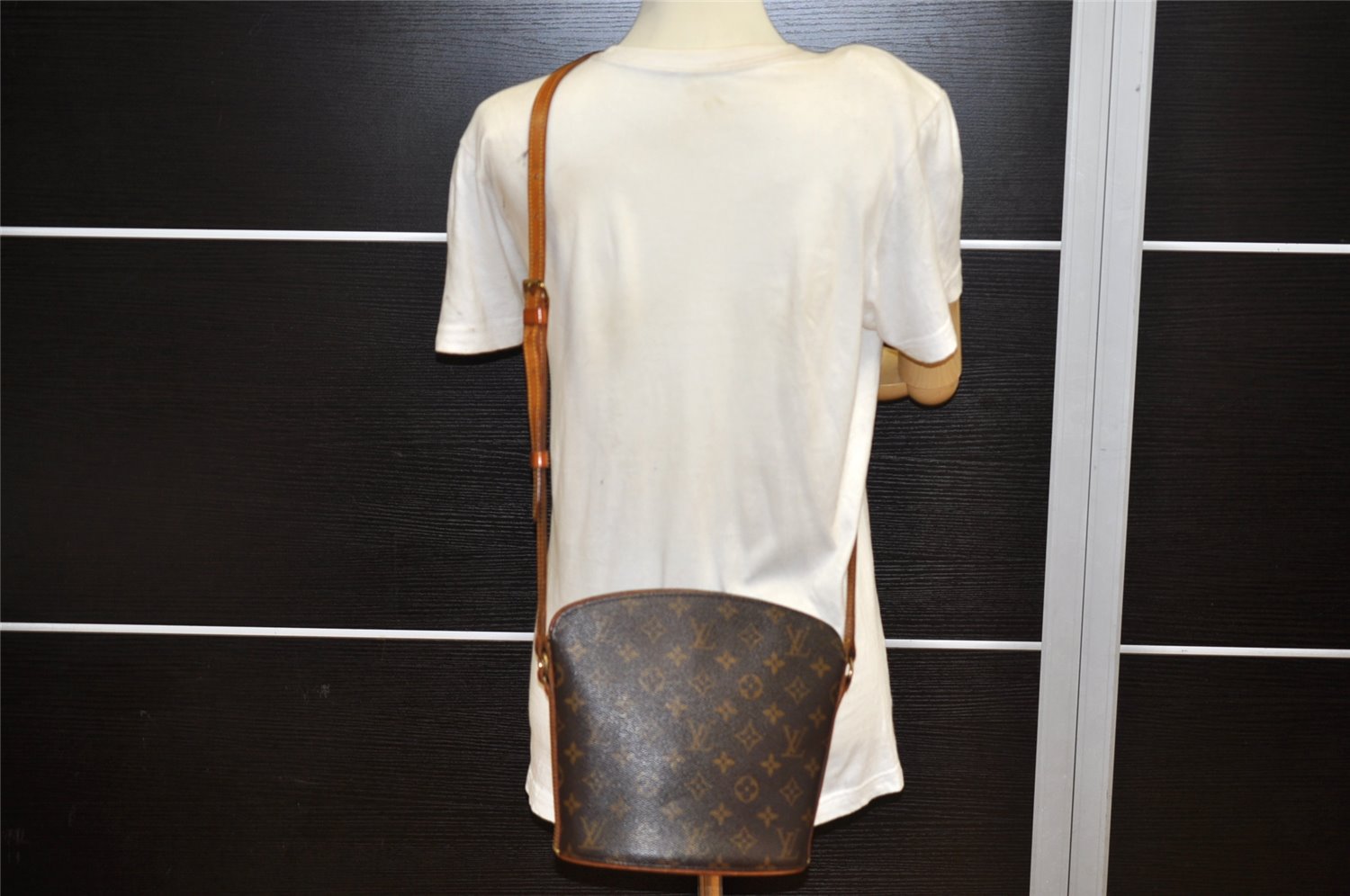 Authentic Louis Vuitton Monogram Drouot Shoulder Cross Body Bag M51290 LV 2630K