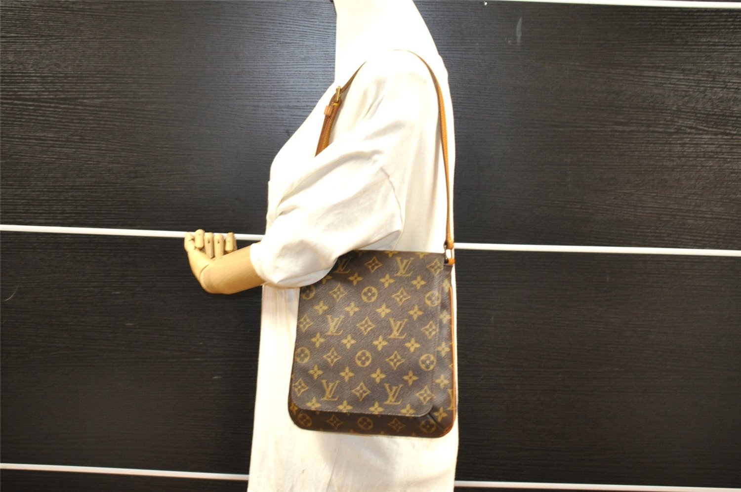 Authentic Louis Vuitton Monogram Musette Salsa Shoulder Bag Purse LV 2634I