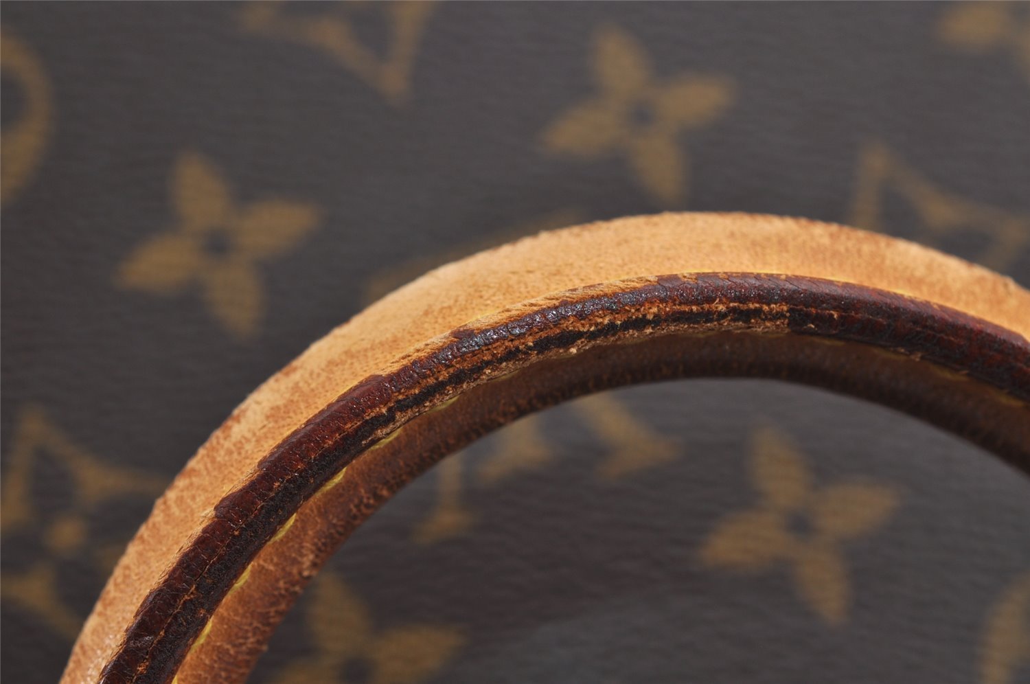 Authentic Louis Vuitton Monogram Alma Hand Bag Purse M51130 LV 2634J