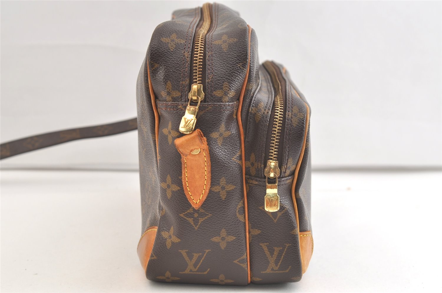 Authentic Louis Vuitton Monogram Nile Shoulder Cross Body Bag M45244 Junk 2634K