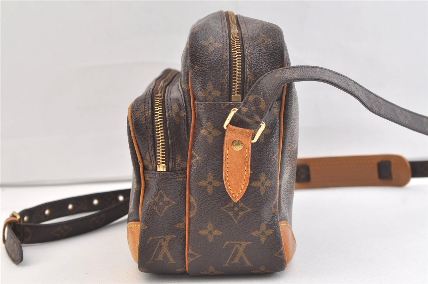 Authentic Louis Vuitton Monogram Nile Shoulder Cross Body Bag M45244 Junk 2634K
