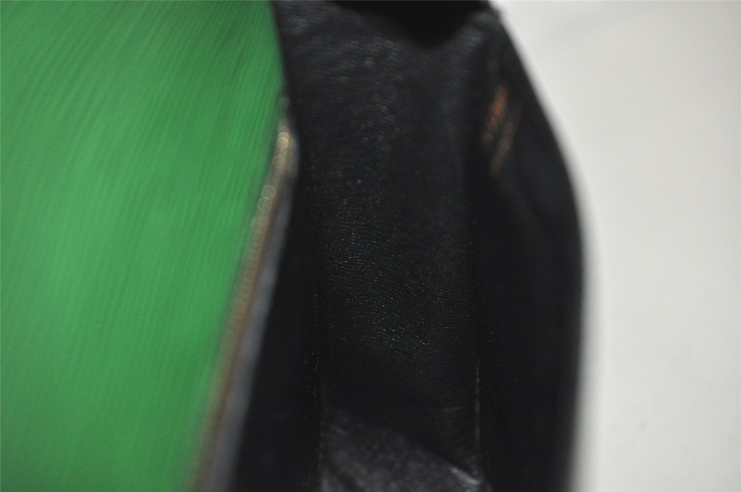 Auth Louis Vuitton Epi Saint Cloud GM Shoulder Cross Bag Green M52194 LV 2636K