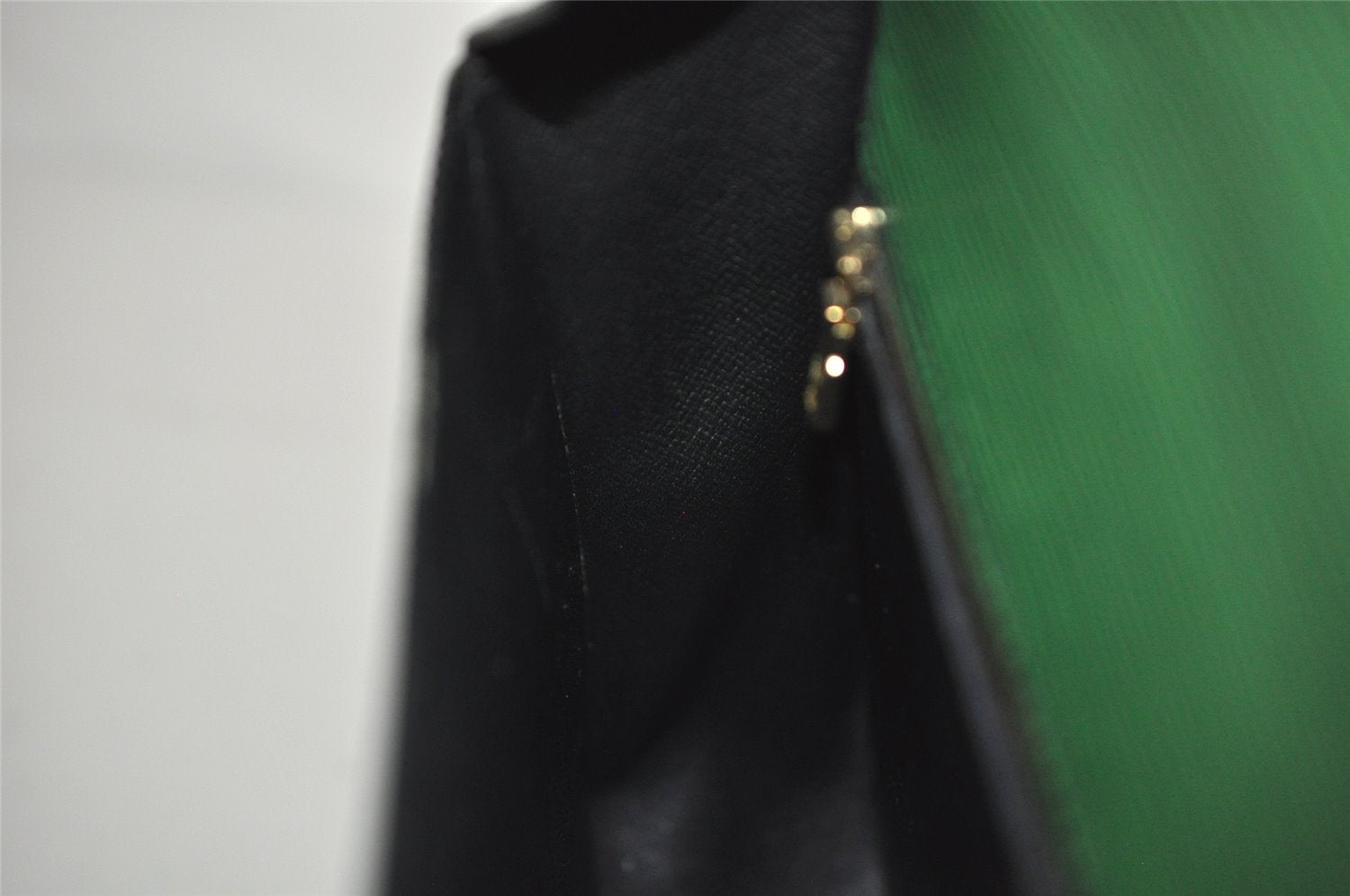 Auth Louis Vuitton Epi Saint Cloud GM Shoulder Cross Bag Green M52194 LV 2636K