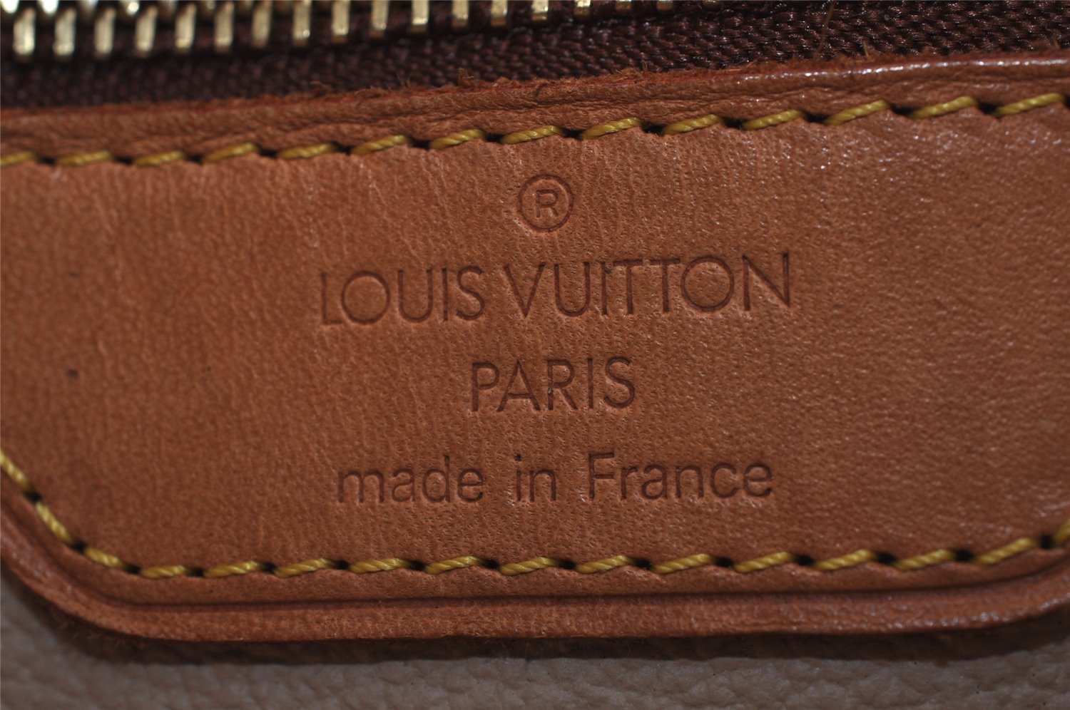 Authentic Louis Vuitton Monogram Bucket PM Shoulder Tote Bag M42238 LV 2637J