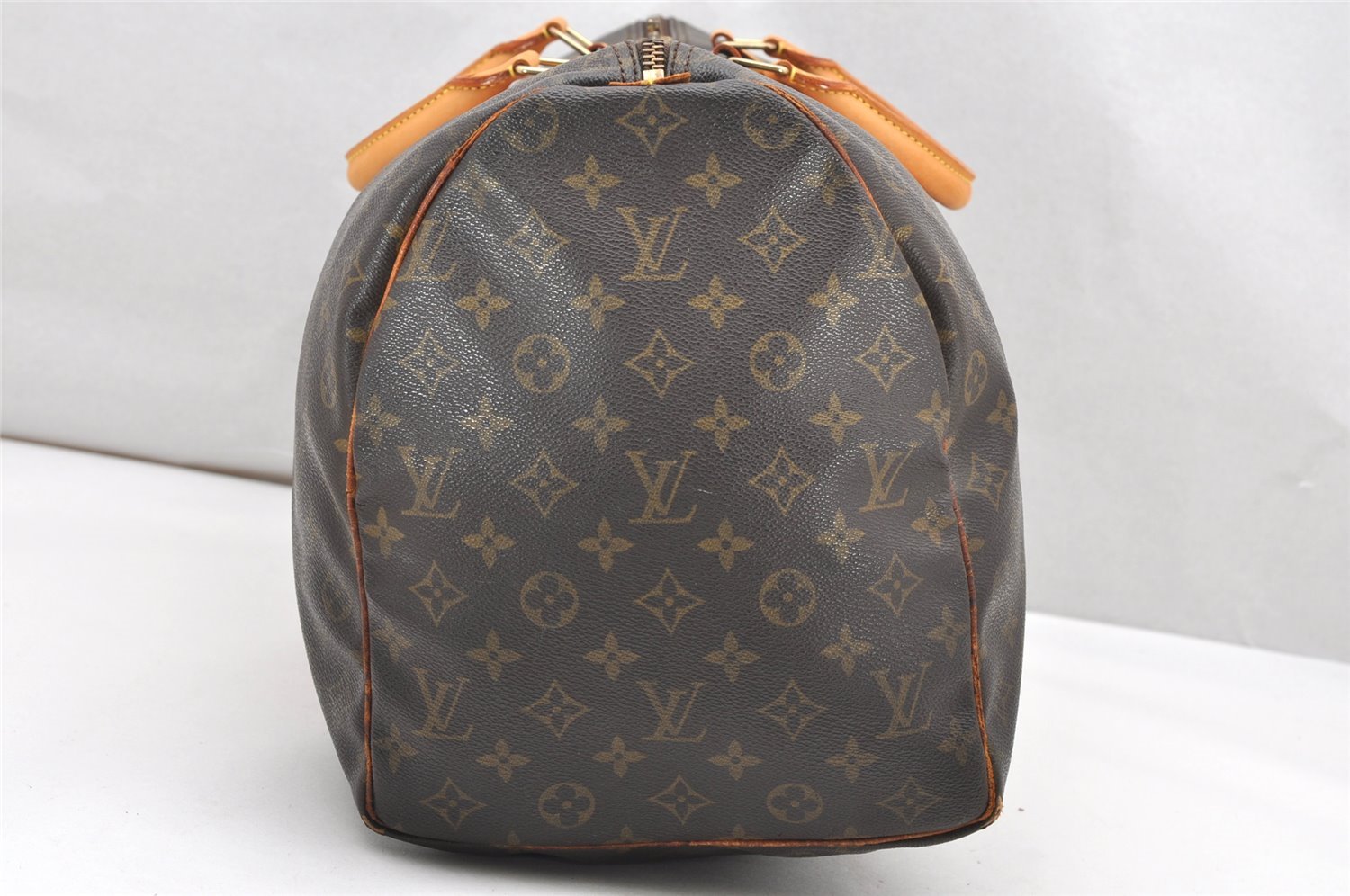 Authentic Louis Vuitton Monogram Keepall 50 Travel Boston Bag M41426 LV 2638K