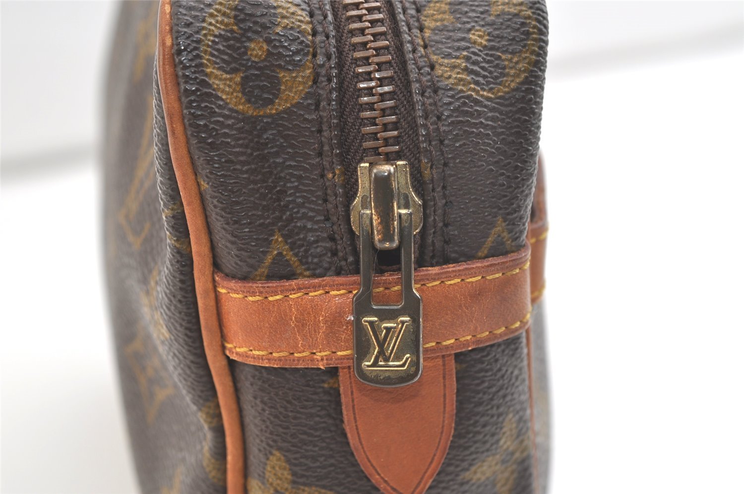 Authentic Louis Vuitton Monogram Compiegne 23 Clutch Hand Bag M51847 LV 2639K