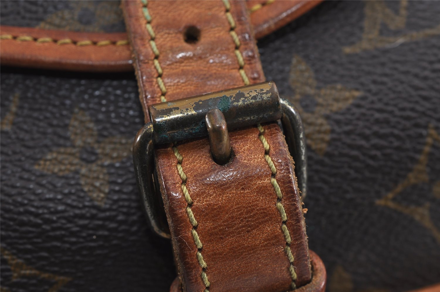 Authentic Louis Vuitton Monogram Saumur 30 Shoulder Cross Bag M42256 LV 2640J