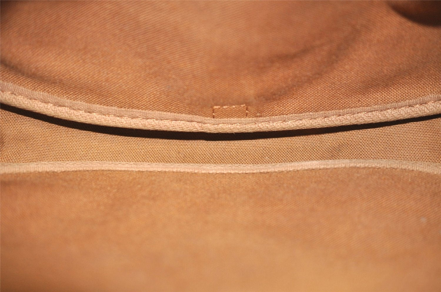 Authentic Louis Vuitton Monogram Saumur 30 Shoulder Cross Bag M42256 LV 2640J