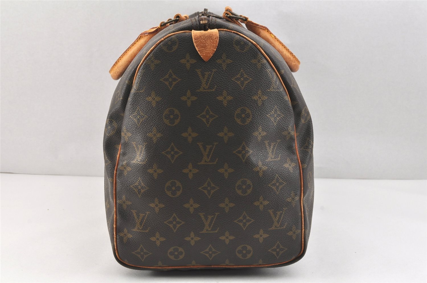 Authentic Louis Vuitton Monogram Keepall 50 Travel Boston Bag M41426 LV 2640K