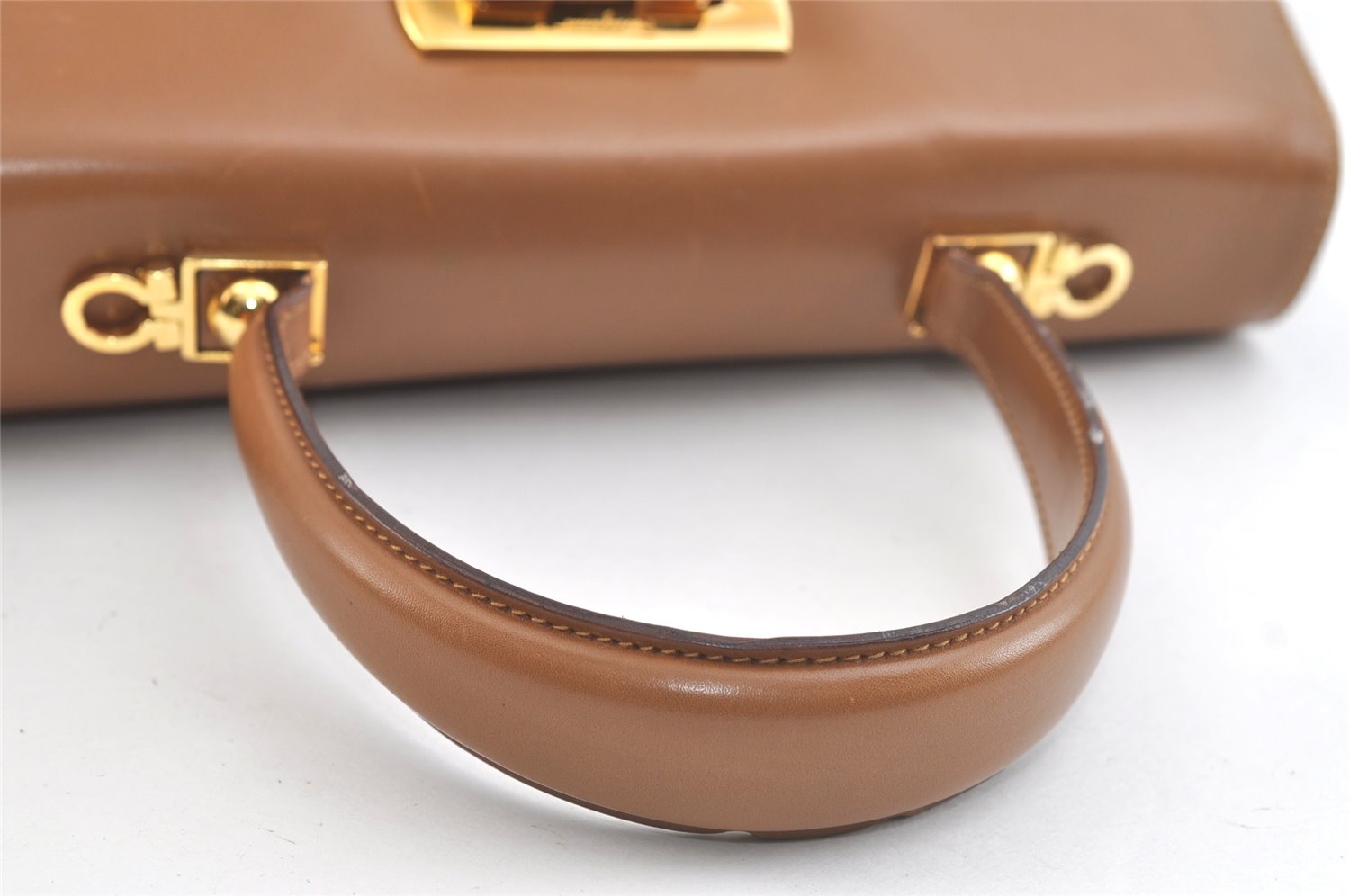 Authentic Salvatore Ferragamo Gancini Leather 2Way Shoulder Hand Bag Brown 2645K