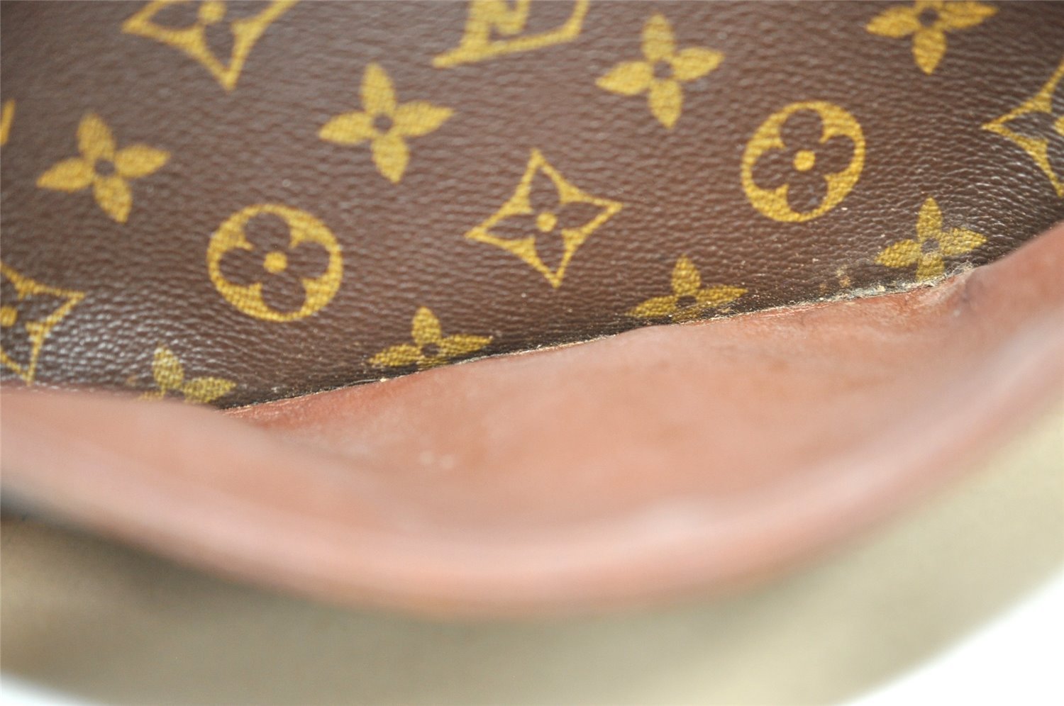 Authentic Louis Vuitton Monogram Trocadero 27 Shoulder Cross Bag M51274 LV 2648I