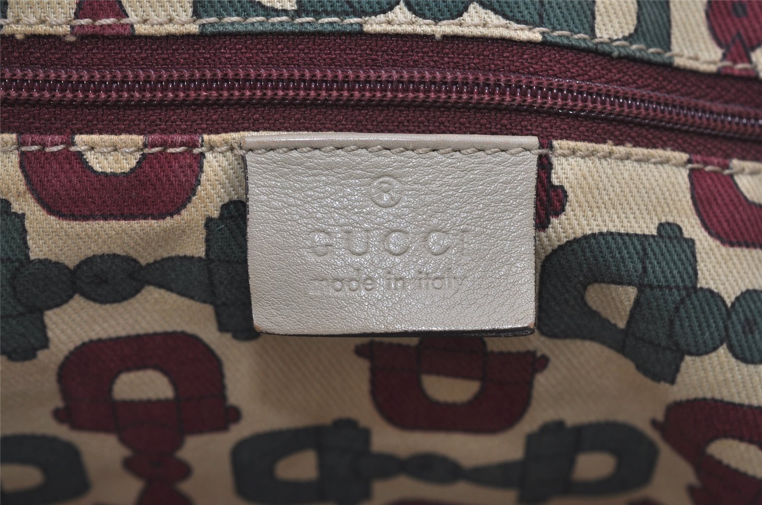 Authentic GUCCI Guccissima Abbey Shoulder Tote Bag GG Leather 211982 White 2649I