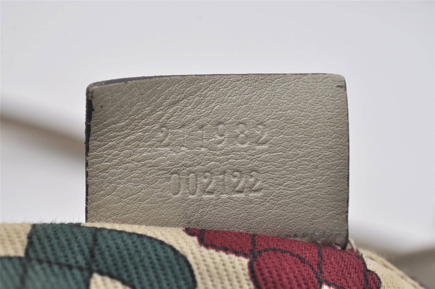 Authentic GUCCI Guccissima Abbey Shoulder Tote Bag GG Leather 211982 White 2649I