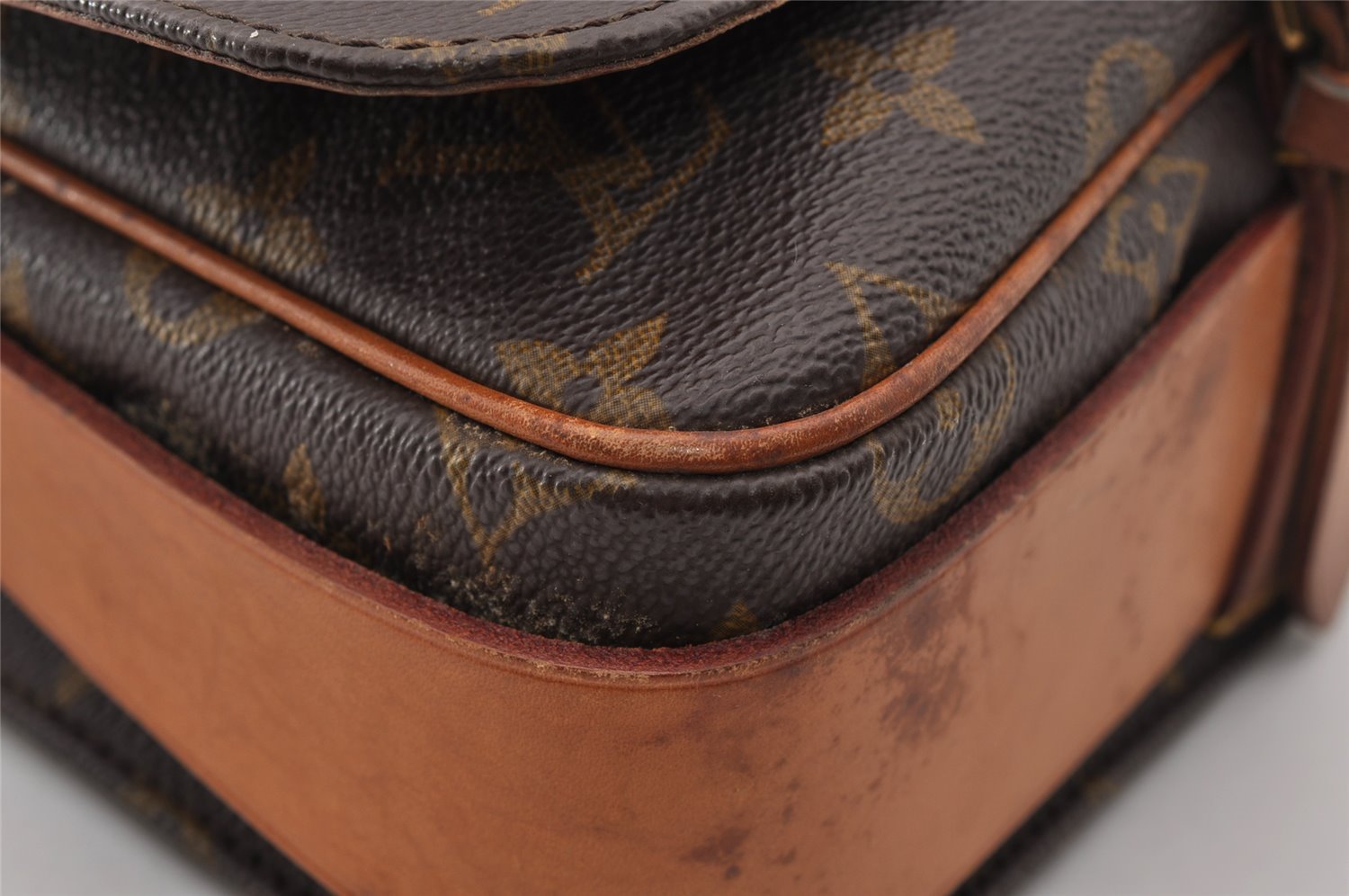 Authentic Louis Vuitton Monogram Cartouchiere MM M51253 Shoulder Cross Bag 2651I