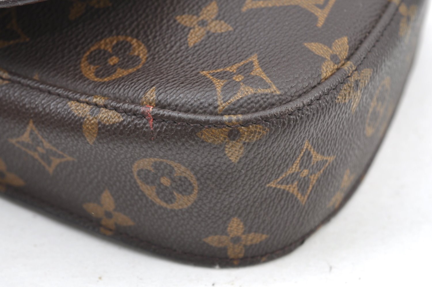 Auth Louis Vuitton Monogram Saint Cloud MM M51243 Shoulder Cross Bag Junk 2652H