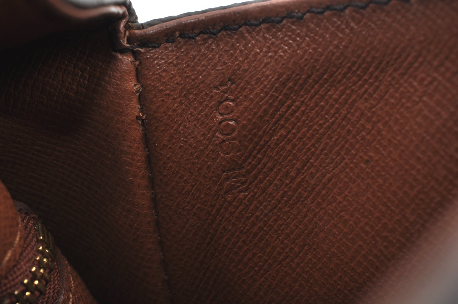 Auth Louis Vuitton Monogram Saint Cloud MM M51243 Shoulder Cross Bag Junk 2652H