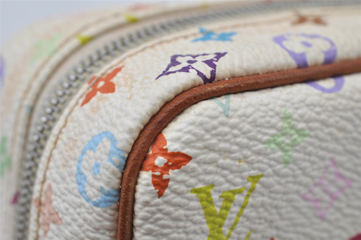 Auth Louis Vuitton Monogram Multicolor Trousse Wapiti Pouch M58033 White 2653J