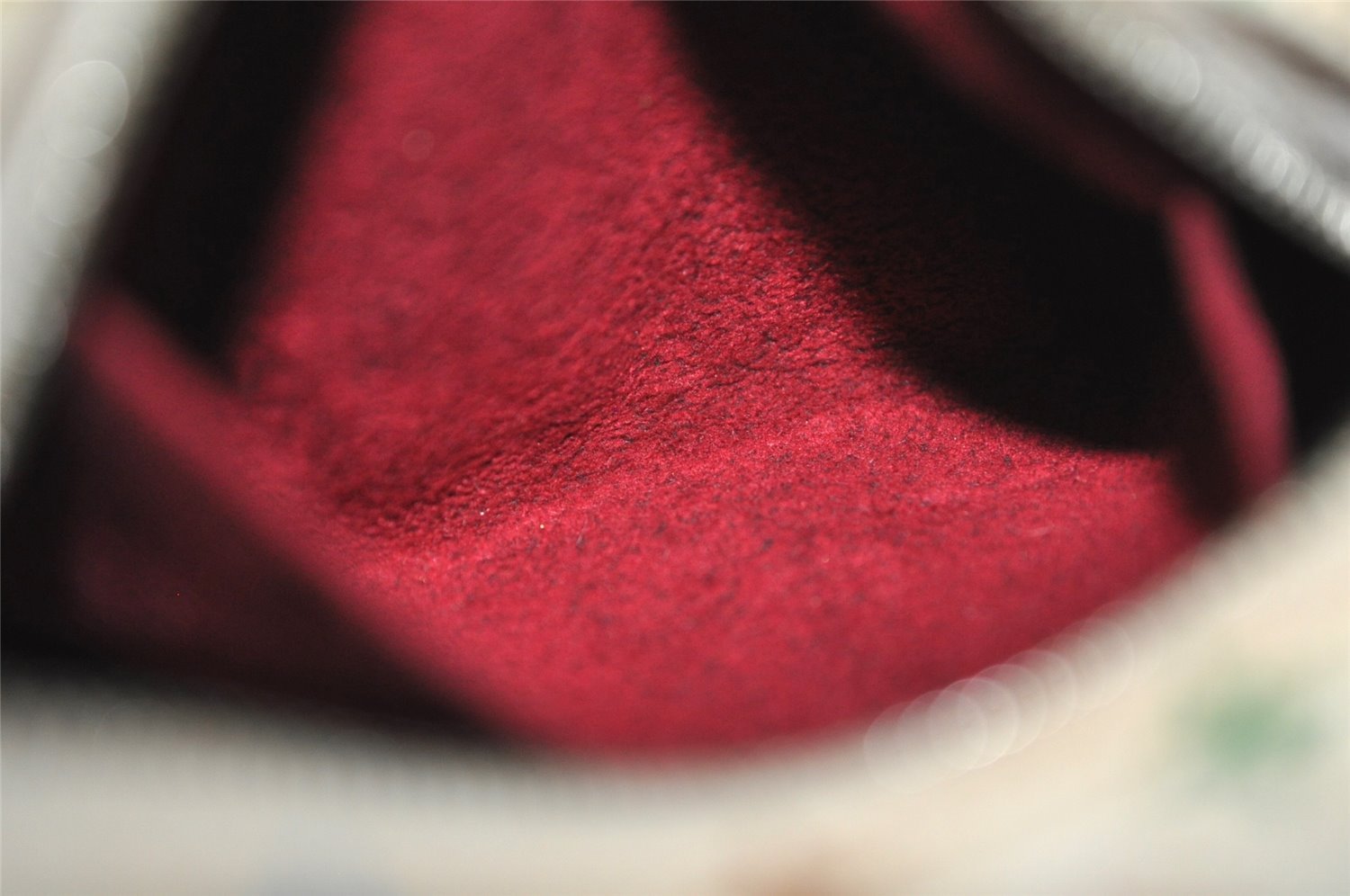 Auth Louis Vuitton Monogram Multicolor Trousse Wapiti Pouch M58033 White 2653J