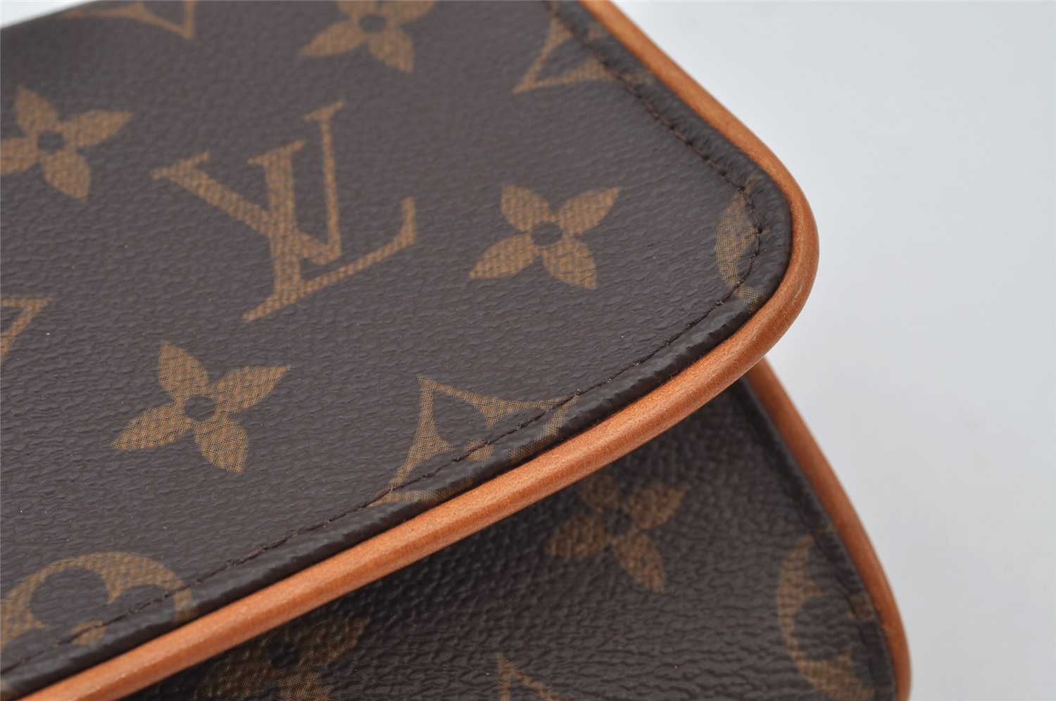 Authentic Louis Vuitton Monogram Pochette Twin GM Shoulder Bag M51852 LV 2658J
